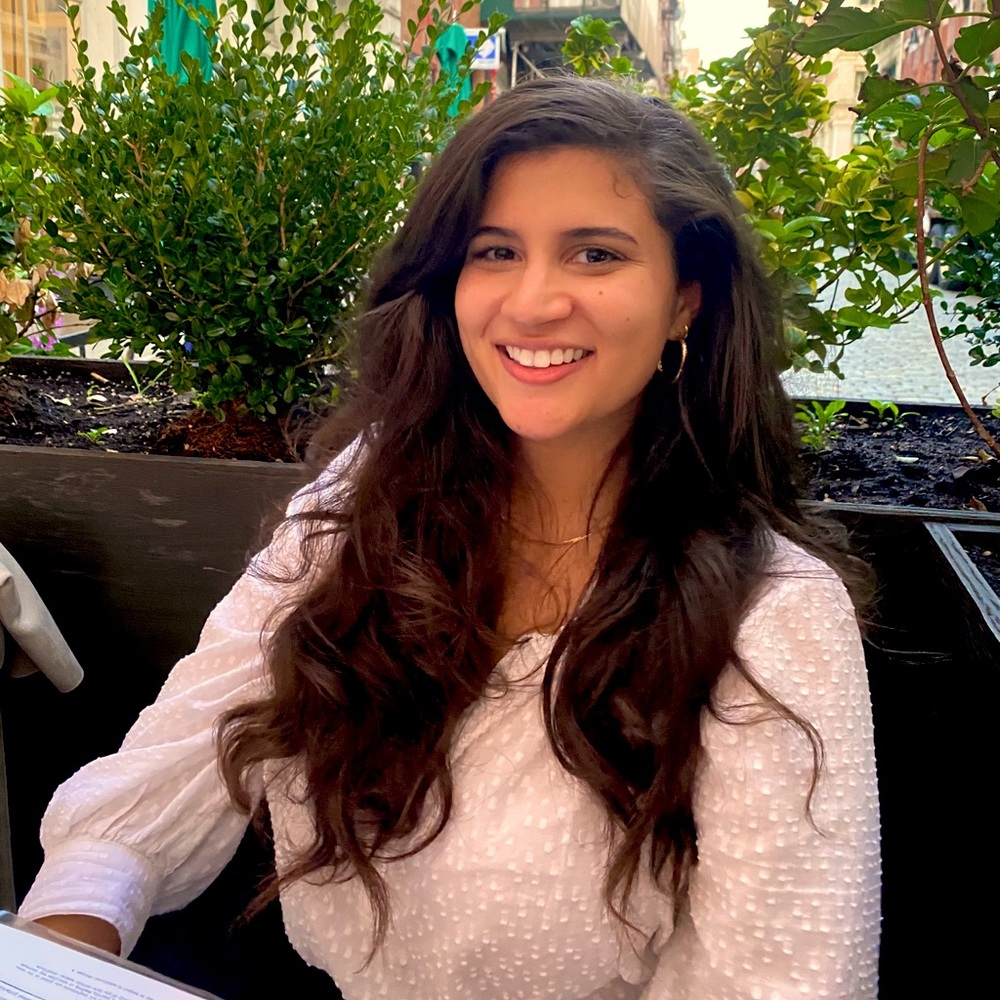 Meet your Posher, Julianna